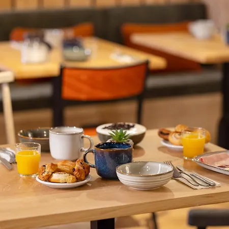 Ibis Styles Chamonix 3* Лез-Уш