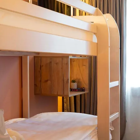 Ibis Styles Chamonix Otel Les Houches