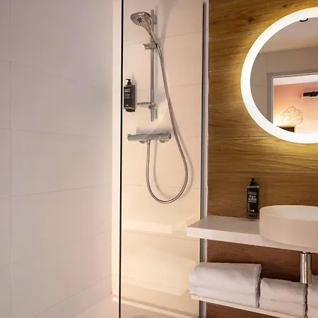 Ibis Styles Chamonix 3* אוש